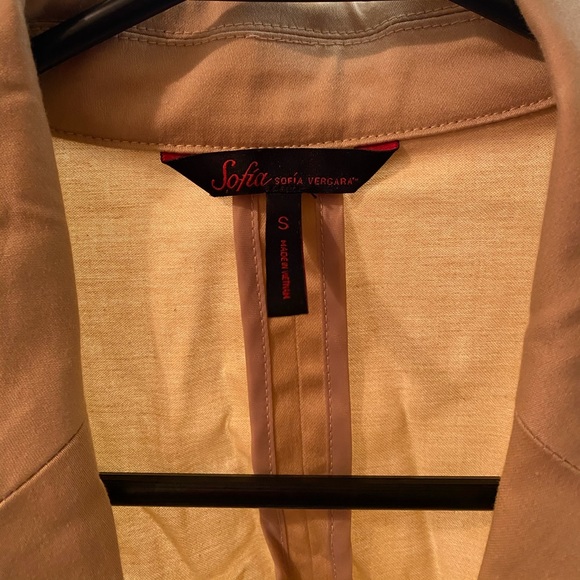 Vest - Picture 2 of 3